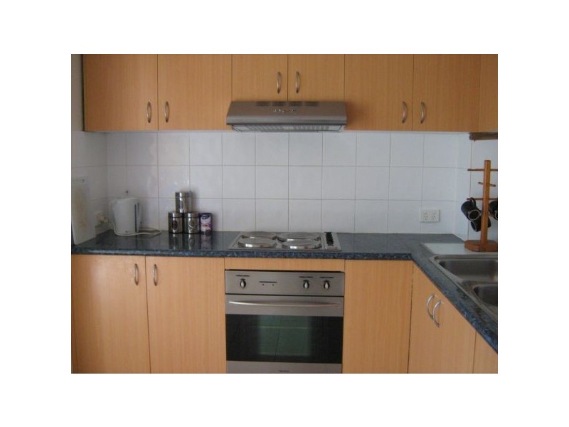 2/2 Allamanda Avenue, Buderim QLD 4556