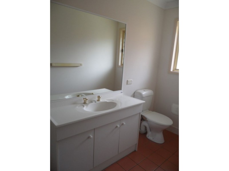 72 Statesman, Sippy Downs QLD 4556