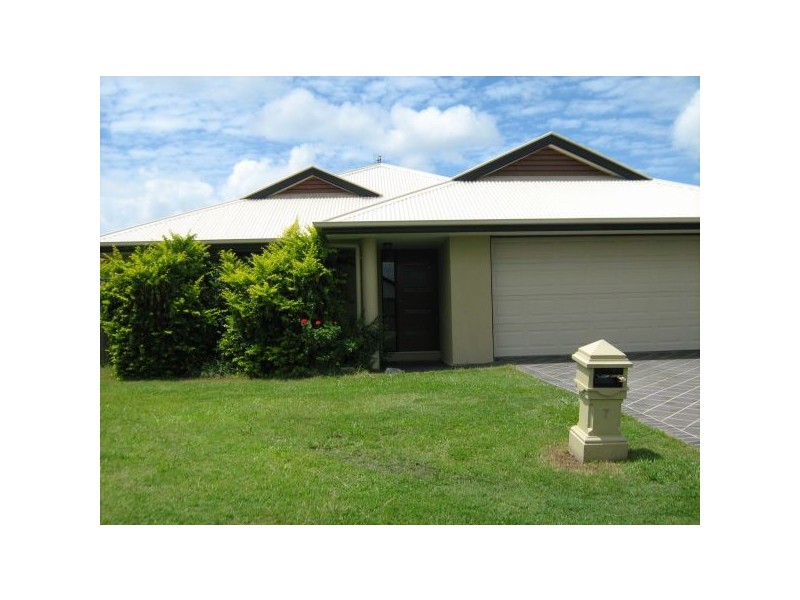 7 Crawford St, Sippy Downs QLD 4556
