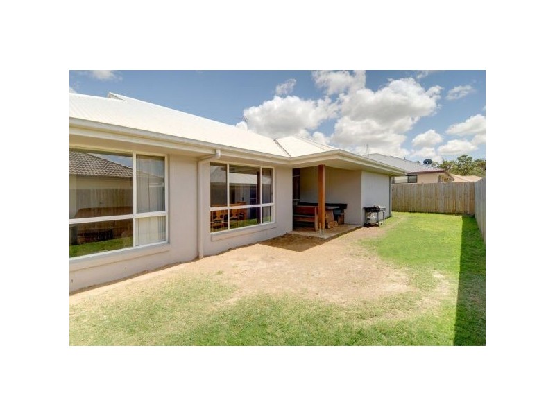 11 Silvereye St, Sippy Downs QLD 4556