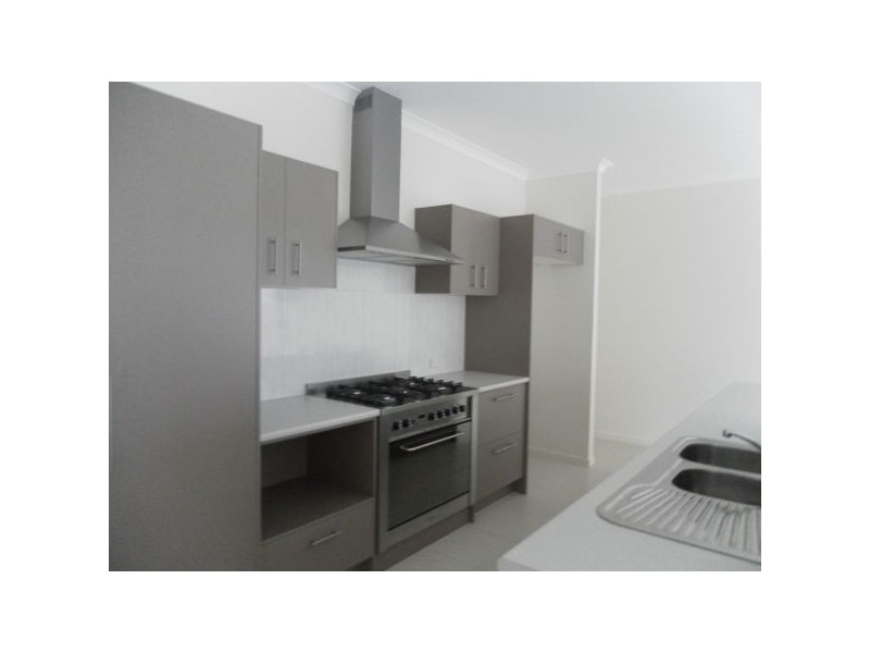5 Red Cedar St, Sippy Downs QLD 4556