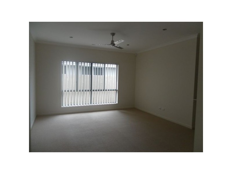 5 Red Cedar St, Sippy Downs QLD 4556