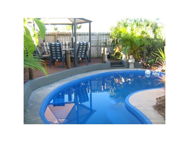 49  Albany St, Sippy Downs QLD 4556