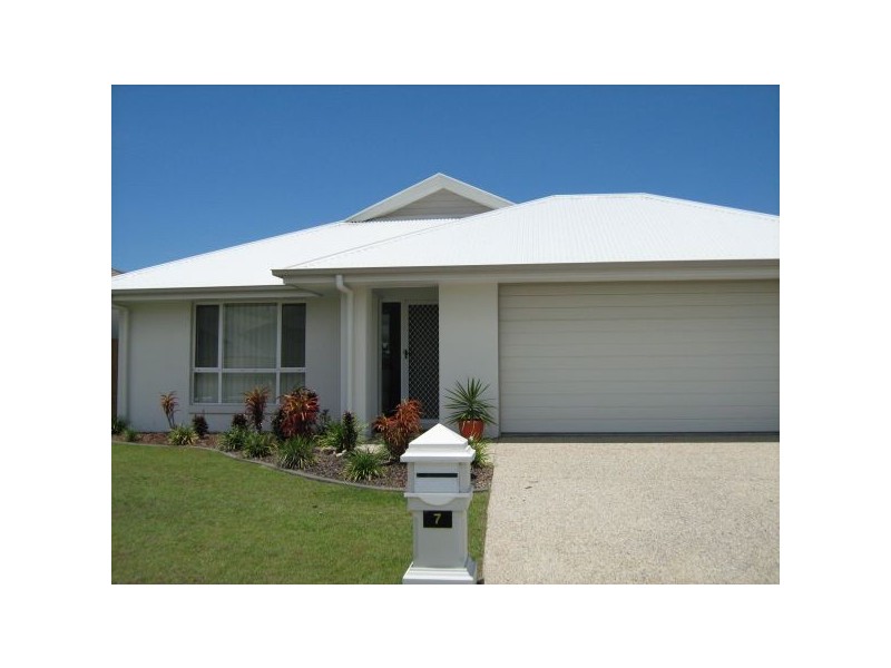 7 Ashby St, Sippy Downs QLD 4556