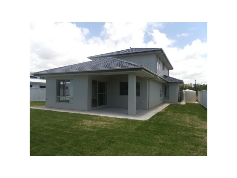 100 Tweddell Drive, Pelican Waters QLD 4551