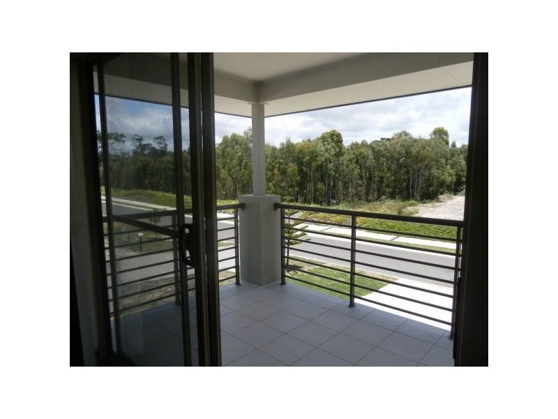 100 Tweddell Drive, Pelican Waters QLD 4551