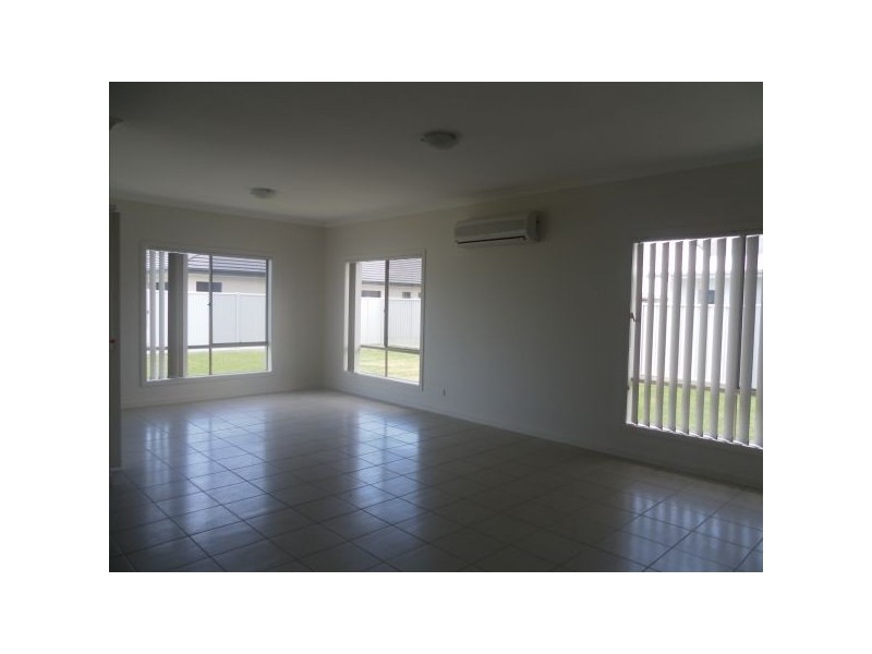 100 Tweddell Drive, Pelican Waters QLD 4551