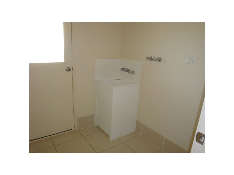 11 Davis St, Sippy Downs QLD 4556