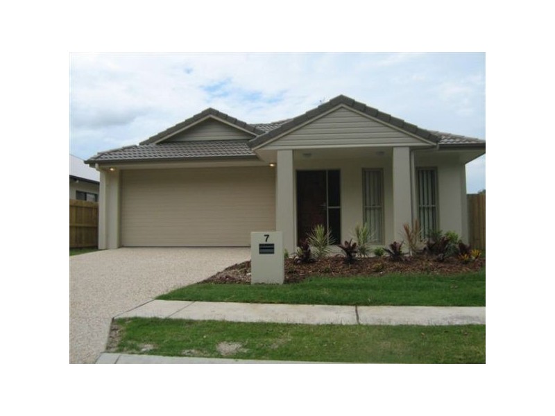 7 Red Cedar St, Sippy Downs QLD 4556