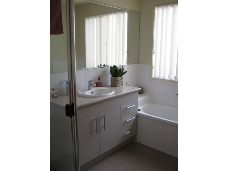 7 Red Cedar St, Sippy Downs QLD 4556