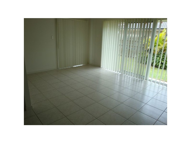13 Ellington St, Sippy Downs QLD 4556
