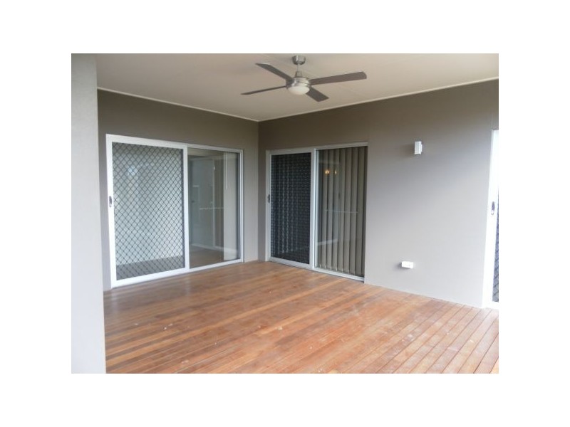 41 Lark Circuit, Mountain Creek QLD 4557