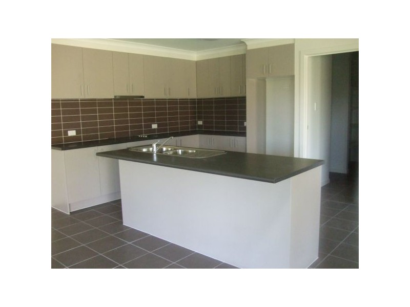 8 Parks Link Court, Pelican Waters QLD 4551
