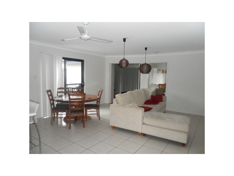 13 Bateman St, Sippy Downs QLD 4556