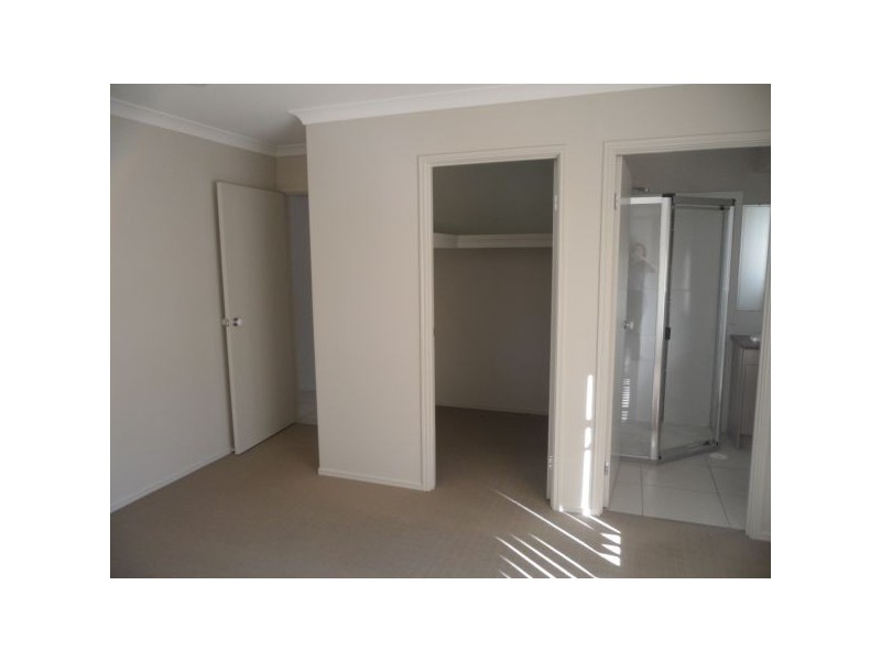 10 Silvereye Street, Sippy Downs QLD 4556