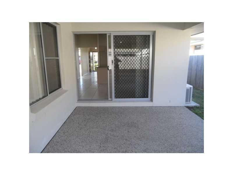 10 Silvereye Street, Sippy Downs QLD 4556