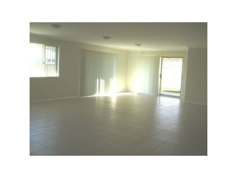 24 Chestwood  Cresent, Sippy Downs QLD 4556