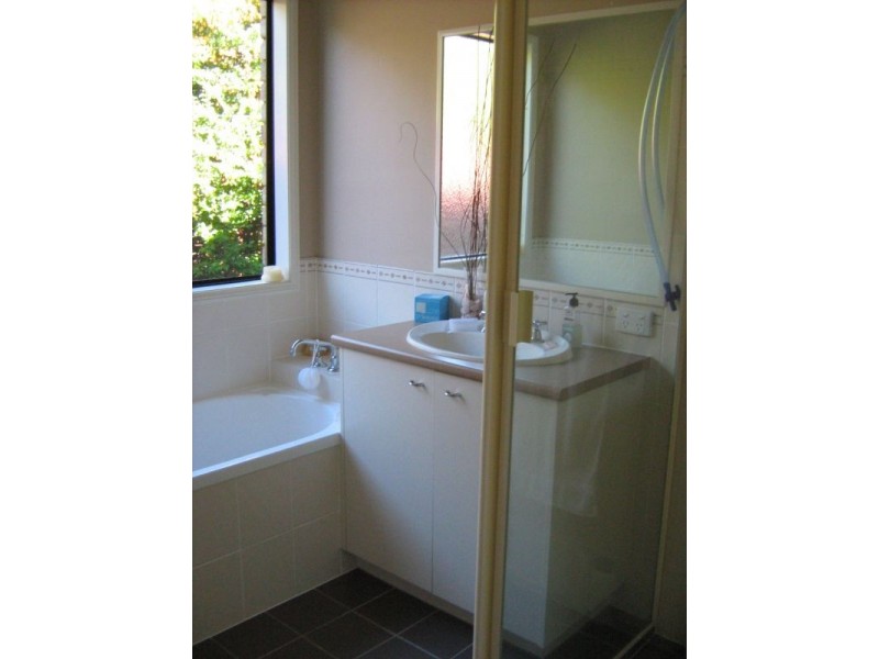 2 Mc Clelland St, Sippy Downs QLD 4556