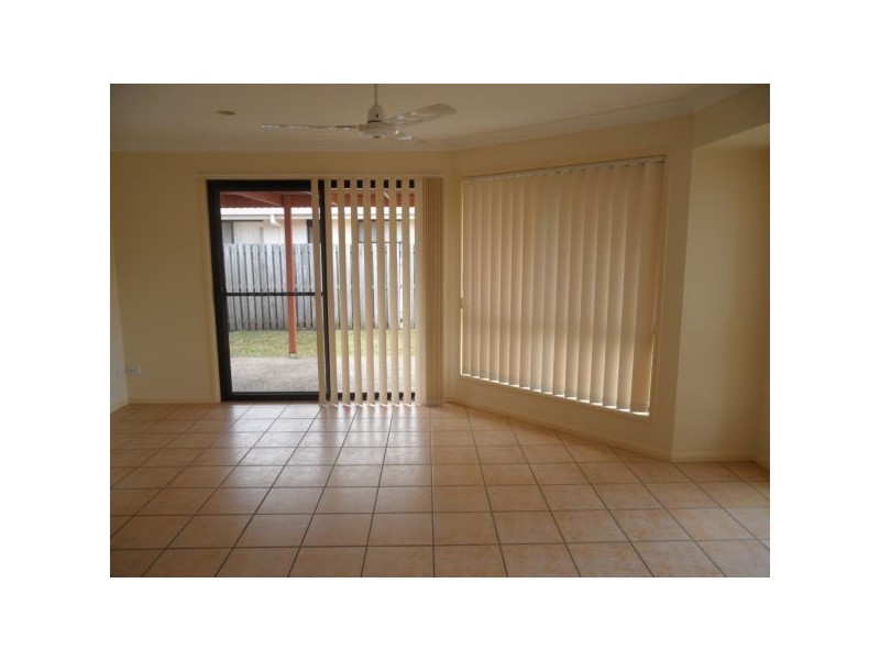 20 Bernheid Cres, Sippy Downs QLD 4556