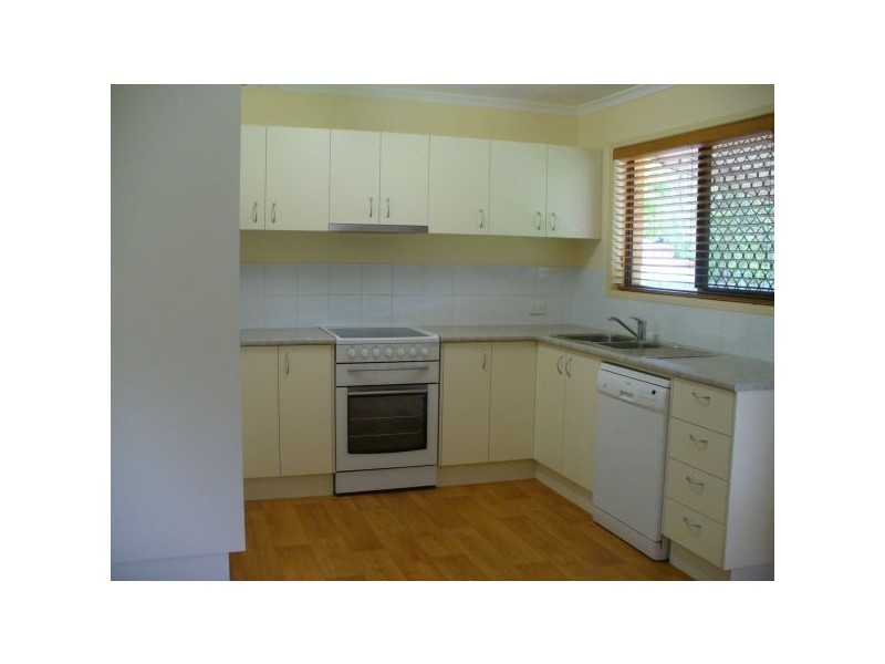 2 Vidler Court, Landsborough QLD 4550