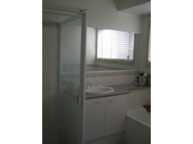 3 Middlespring Court, Sippy Downs QLD 4556