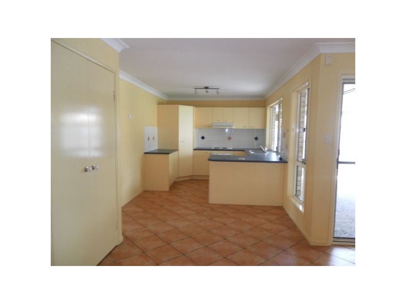 37 Statesman Cct, Sippy Downs QLD 4556