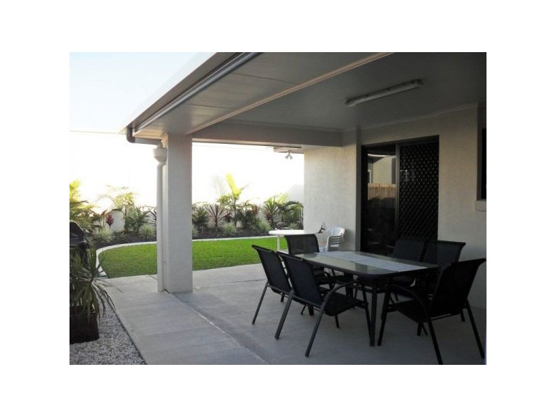 11 Myrtus St, Mountain Creek QLD 4557