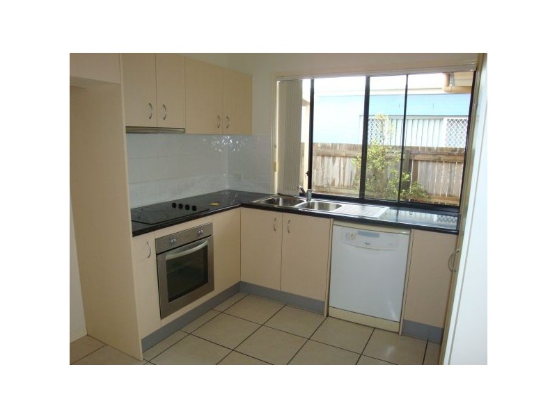 11 Irving Place, Sippy Downs QLD 4556