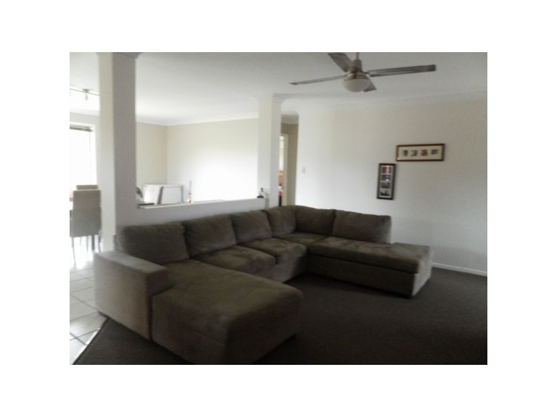 8  Statesman Cct, Sippy Downs QLD 4556