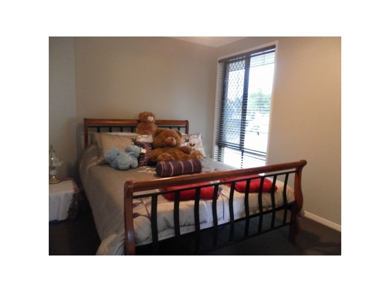 8  Statesman Cct, Sippy Downs QLD 4556