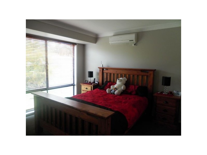 8  Statesman Cct, Sippy Downs QLD 4556