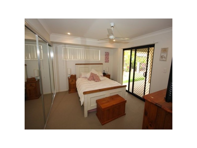 16 Burrows St, Sippy Downs QLD 4556