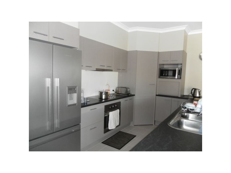 10 Basie St, Sippy Downs QLD 4556
