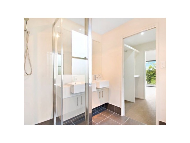 Unit 2/233 Mons School Rd, Buderim QLD 4556