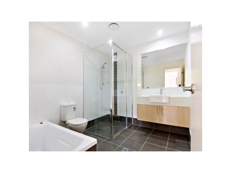 Unit 2/233 Mons School Rd, Buderim QLD 4556