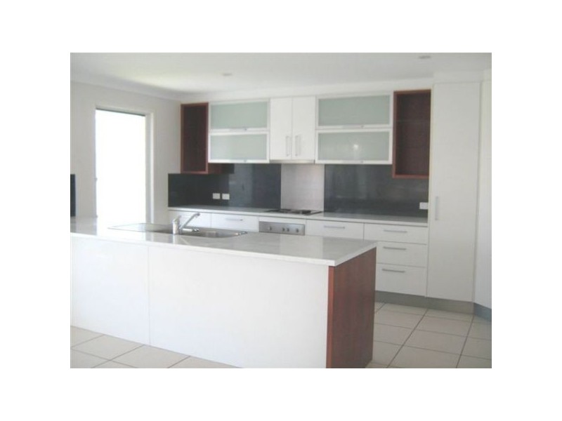 8 Bateman Street, Sippy Downs QLD 4556