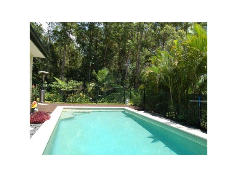 20 Samuel Place, Mooloolah Valley QLD 4553