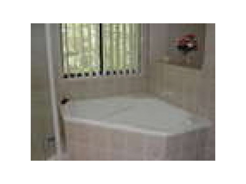 20 Samuel Place, Mooloolah Valley QLD 4553