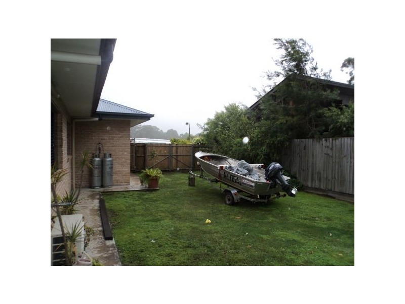 8 The Rivers Edge, Mooloolah Valley QLD 4553