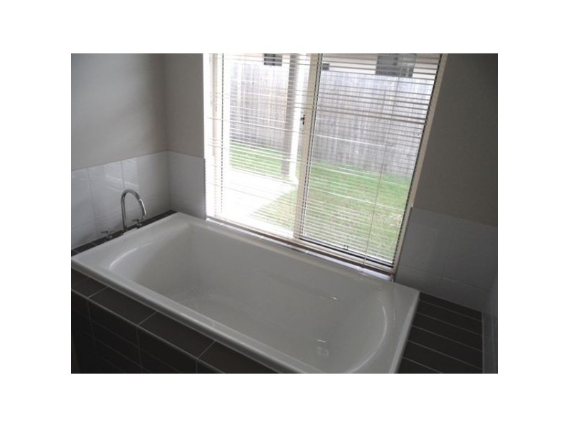 51 Chestwood Crescent, Sippy Downs QLD 4556