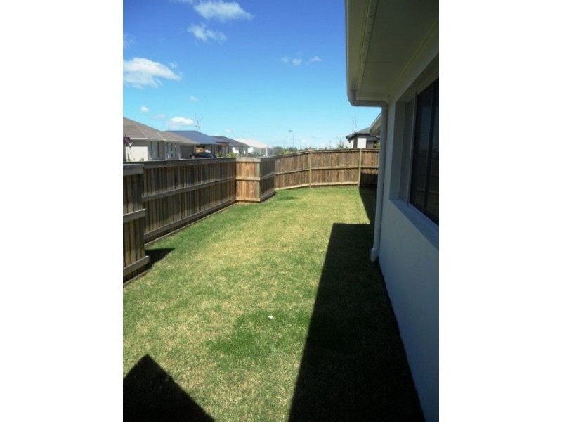 13 Forest Grove, Sippy Downs QLD 4556