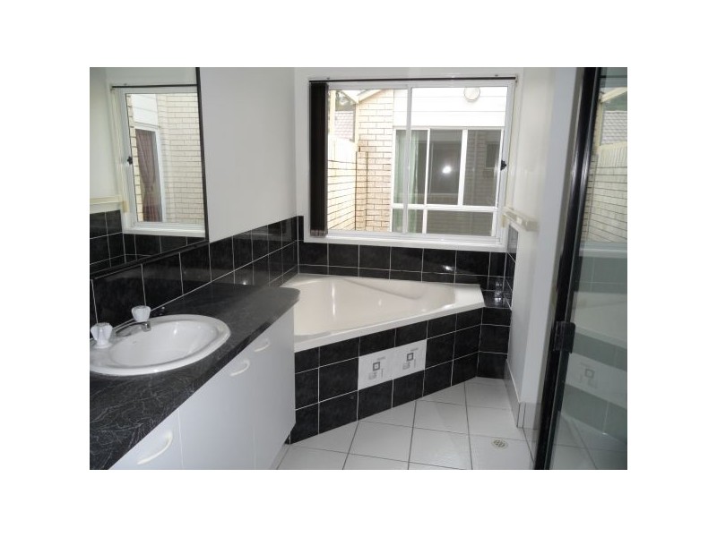 43 Sorbonne Close, Sippy Downs QLD 4556