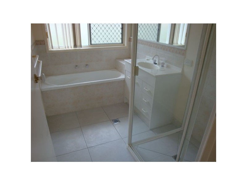 20 Columbia St, Sippy Downs QLD 4556