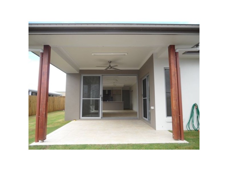 26 Lark Cicuit, Mountain Creek QLD 4557