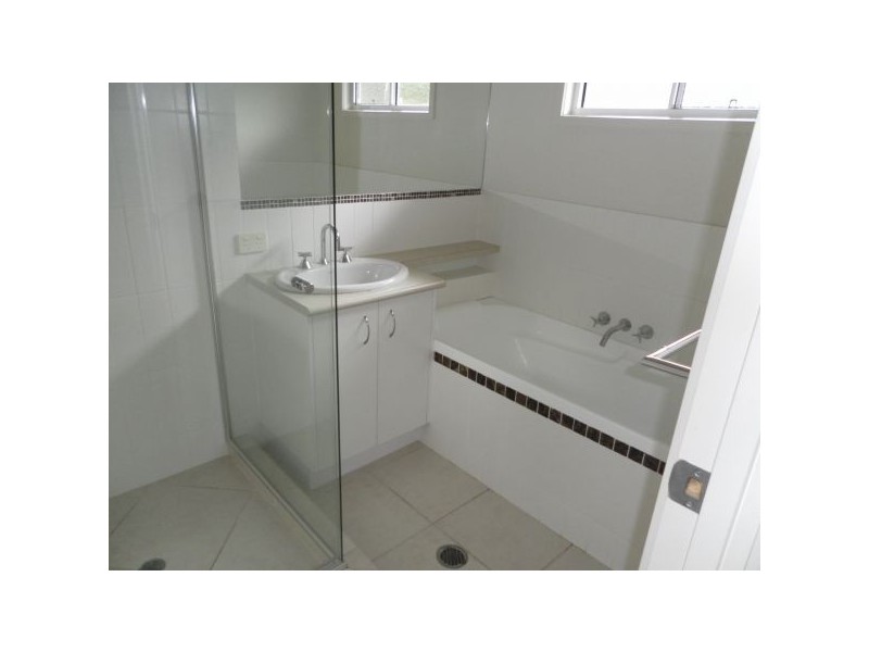 11 Ridge Court, Mooloolah Valley QLD 4553