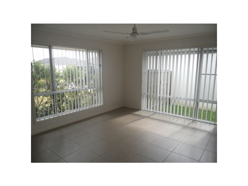 15 Tolman St, Sippy Downs QLD 4556