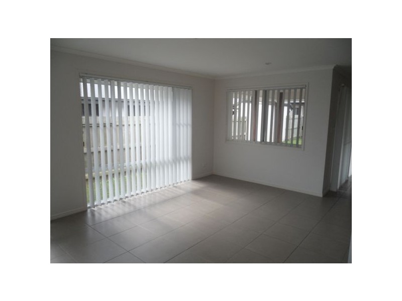 15 Tolman St, Sippy Downs QLD 4556