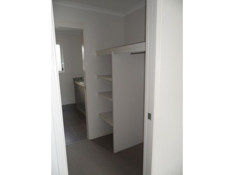 15 Tolman St, Sippy Downs QLD 4556