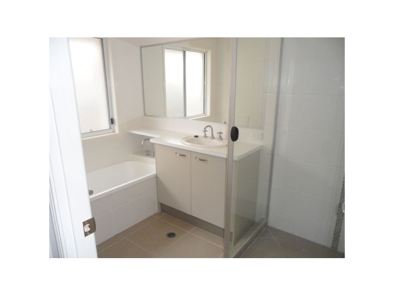 15 Tolman St, Sippy Downs QLD 4556