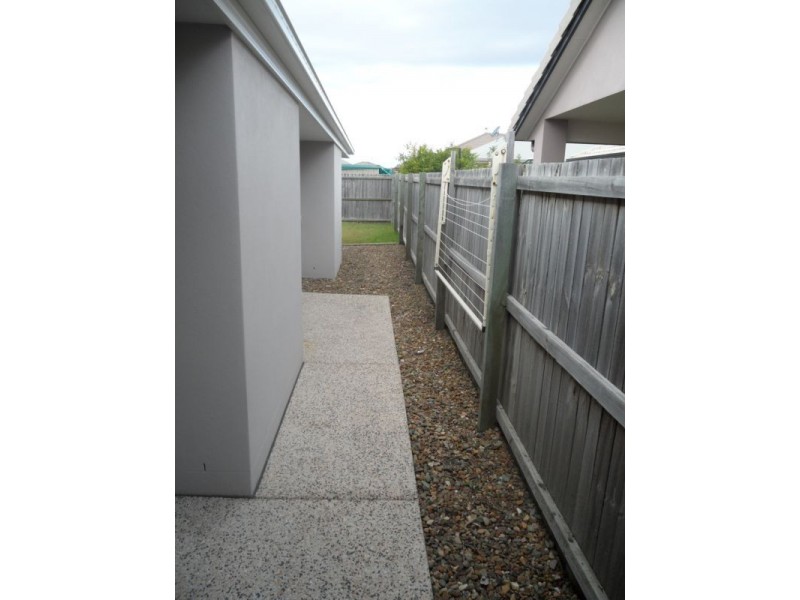 15 Tolman St, Sippy Downs QLD 4556